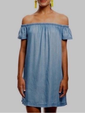 Cloth and Stone Light Blue Off-Shoulder Chambray Dress size Small